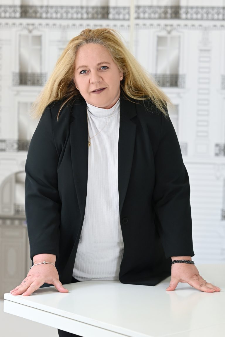 Muriel MERCIER photo 1